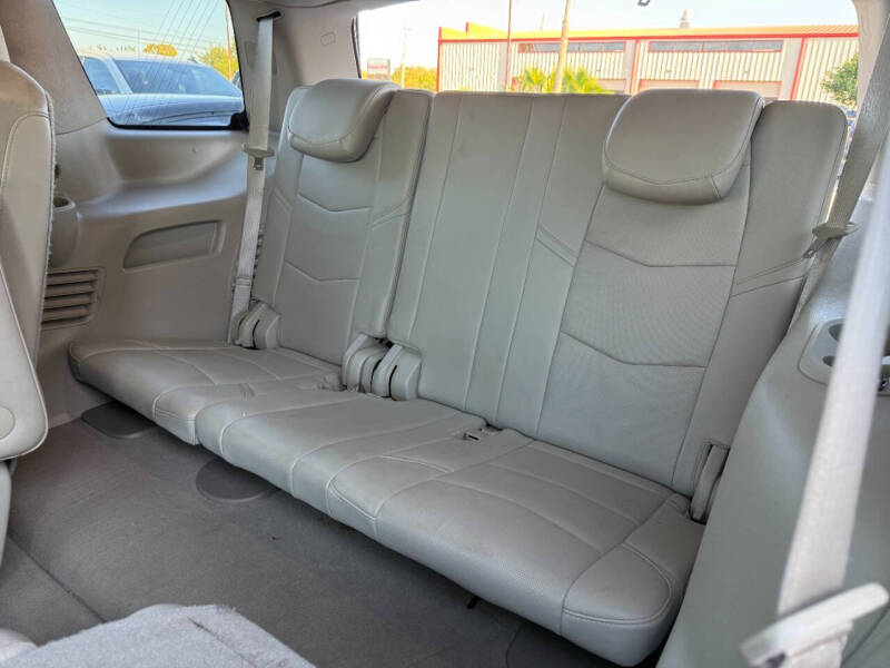 2017 Cadillac Escalade Luxury