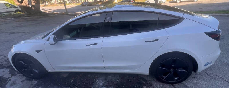 2021 Tesla Model 3 Standard Range Plus