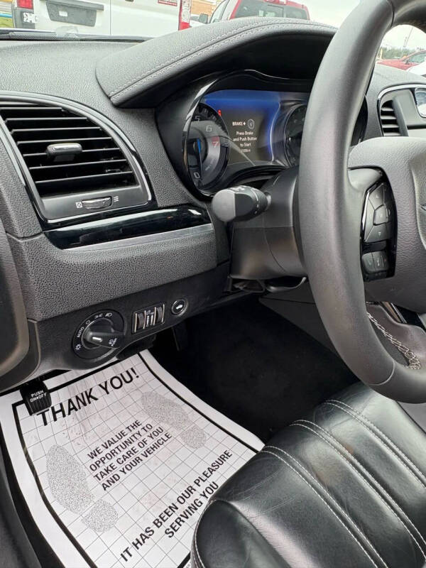 2023 Chrysler 300 S V6