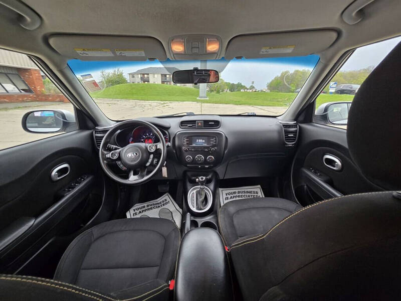 2016 Kia Soul +