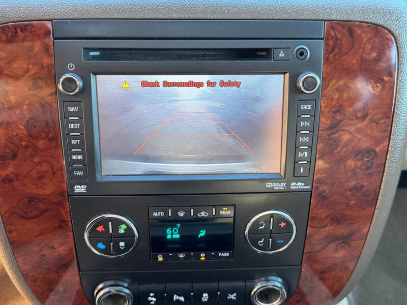 2014 Chevrolet Suburban LTZ