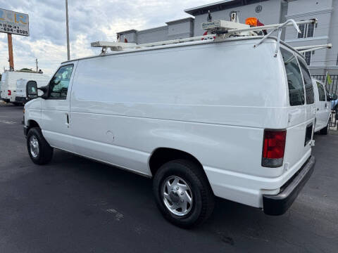 2011 Ford E-Series E-250