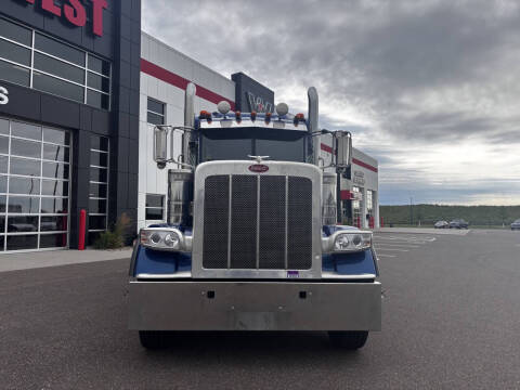 2022 Peterbilt 389
