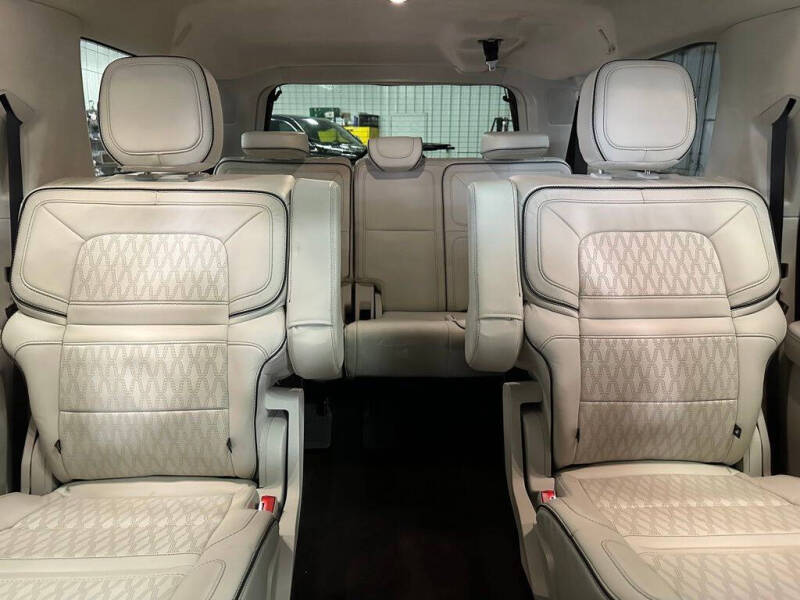 2023 Lincoln Navigator L Black Label