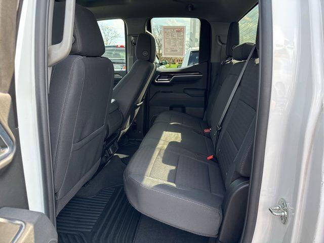 2025 GMC Sierra 1500 Elevation Standard