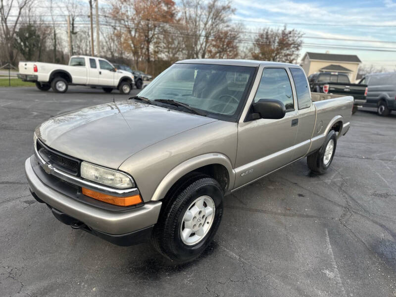 2002 Chevrolet S-10 LS
