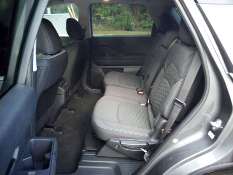 2025 Nissan Pathfinder S