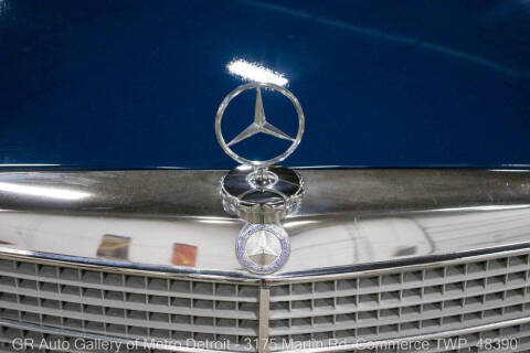 1975 Mercedes-Benz 280-Class