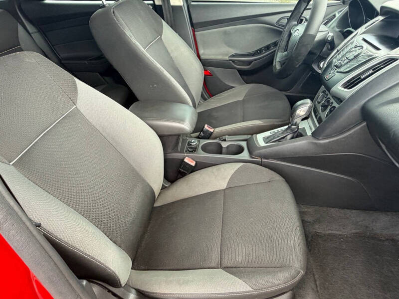 2012 Ford Focus SE