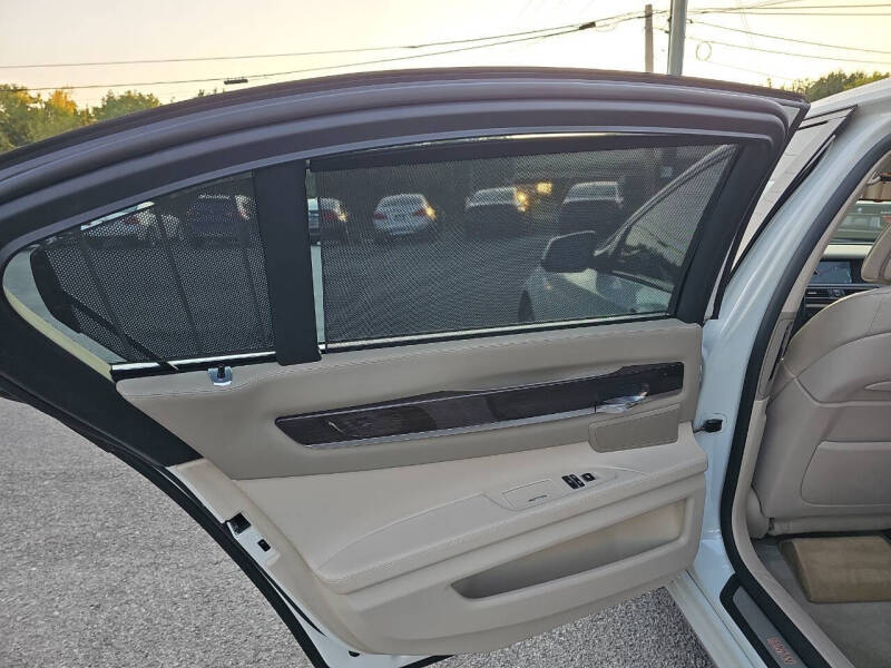 2010 BMW 7 Series 750Li xDrive