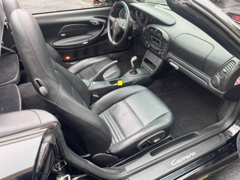 2003 Porsche 911 Carrera