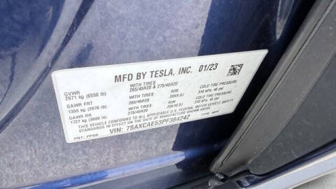 2023 Tesla Model X Standard Range