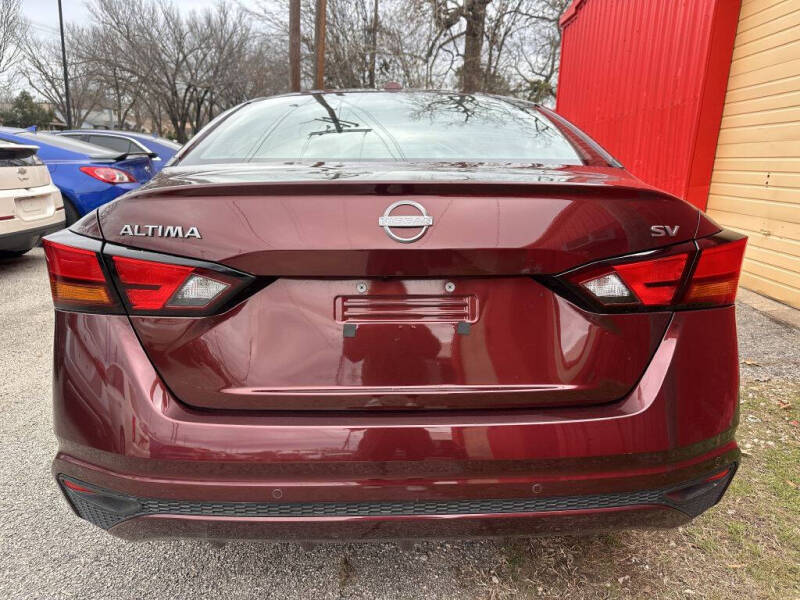 2023 Nissan Altima 2.5 SV