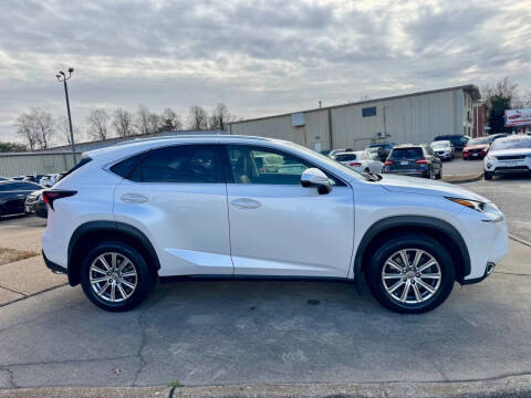 2017 Lexus NX 200t