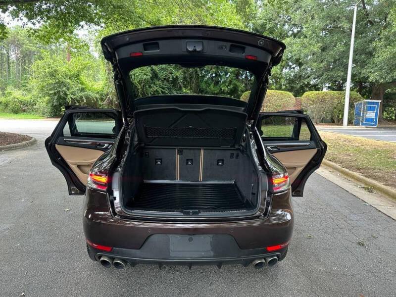2020 Porsche Macan S