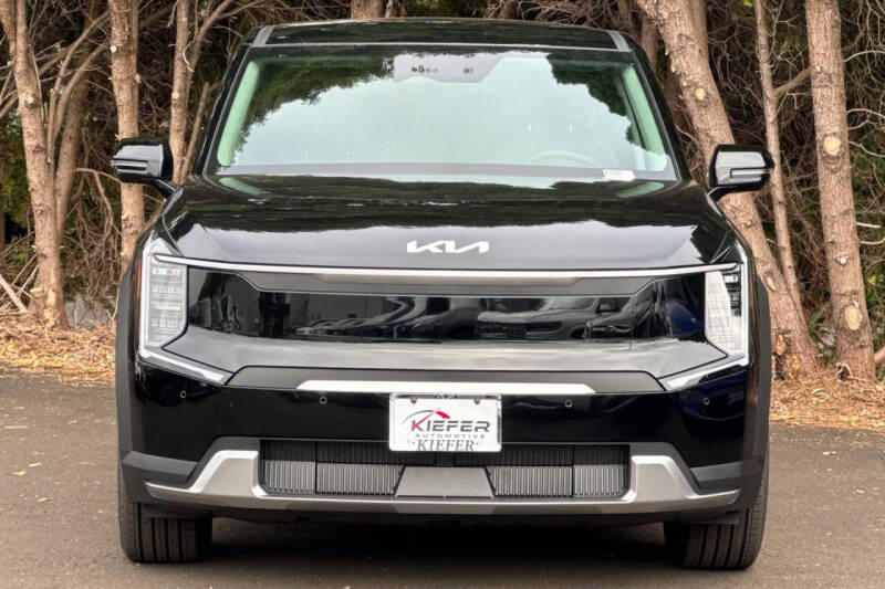 2026 Kia EV9 Light Long Range