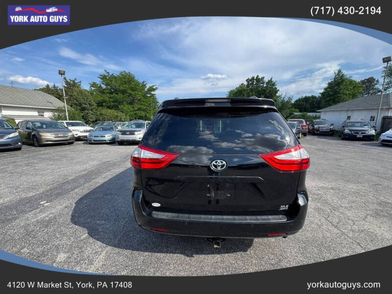 2015 Toyota Sienna