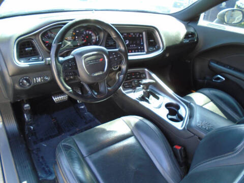 2018 Dodge Challenger SXT Plus