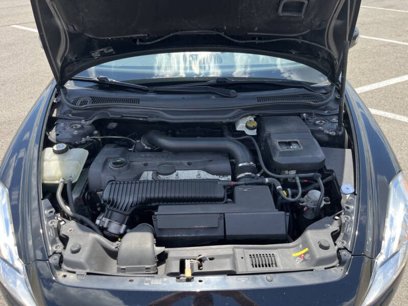 2012 Volvo C70 T5 Platinum
