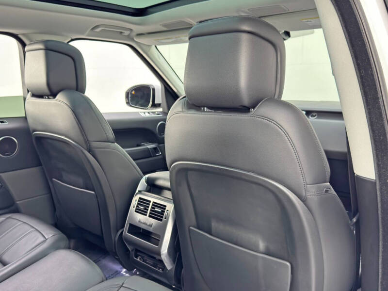 2022 Land Rover Range Rover Sport SE