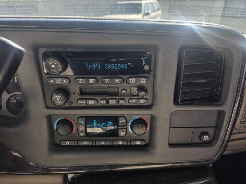 2004 GMC Yukon XL Denali