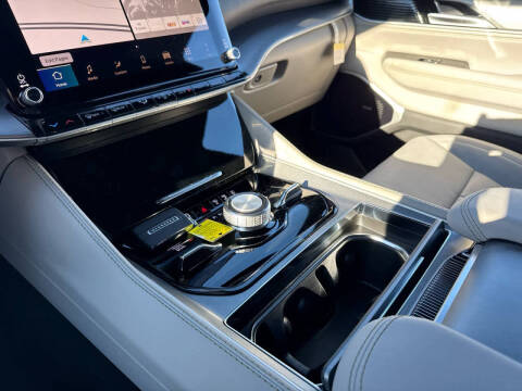 2025 Jeep Wagoneer Series III