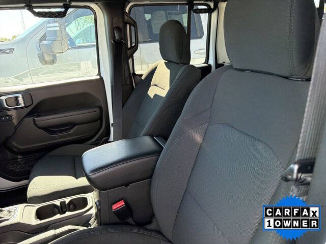 2023 Jeep Gladiator Willys