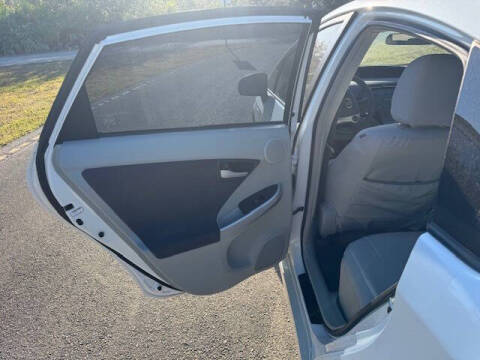 2010 Toyota Prius III