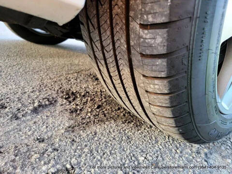 2021 Audi e-tron quattro Premium Plus