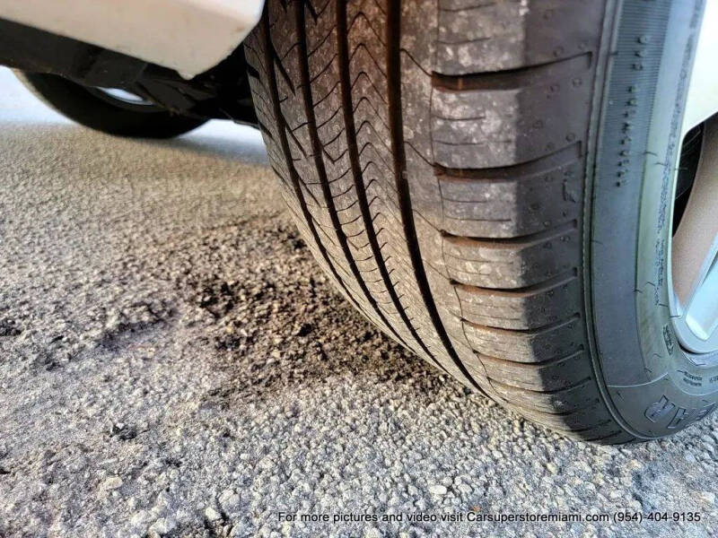 2021 Audi e-tron quattro Premium Plus