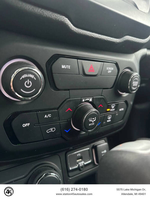 2020 Jeep Renegade Jeepster