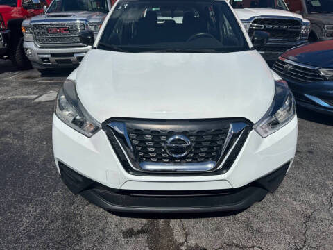 2018 Nissan Kicks for sale at Molina Auto Sales in Hialeah FL