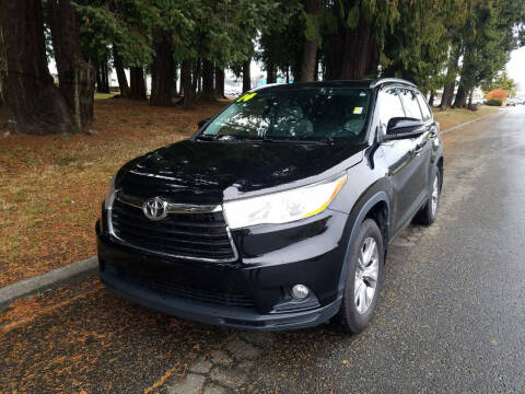 2014 Toyota Highlander for sale at Little Car Corner in Port Angeles WA