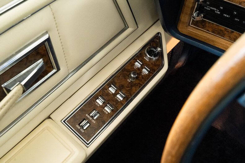 1973 Lincoln Continental