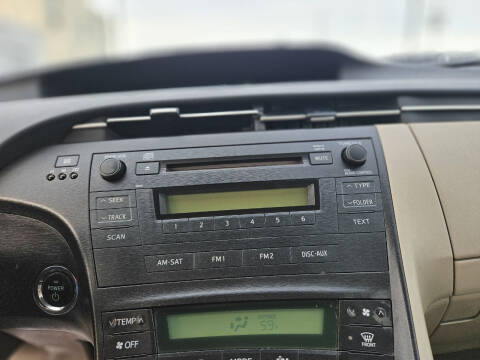 2011 Toyota Prius Two