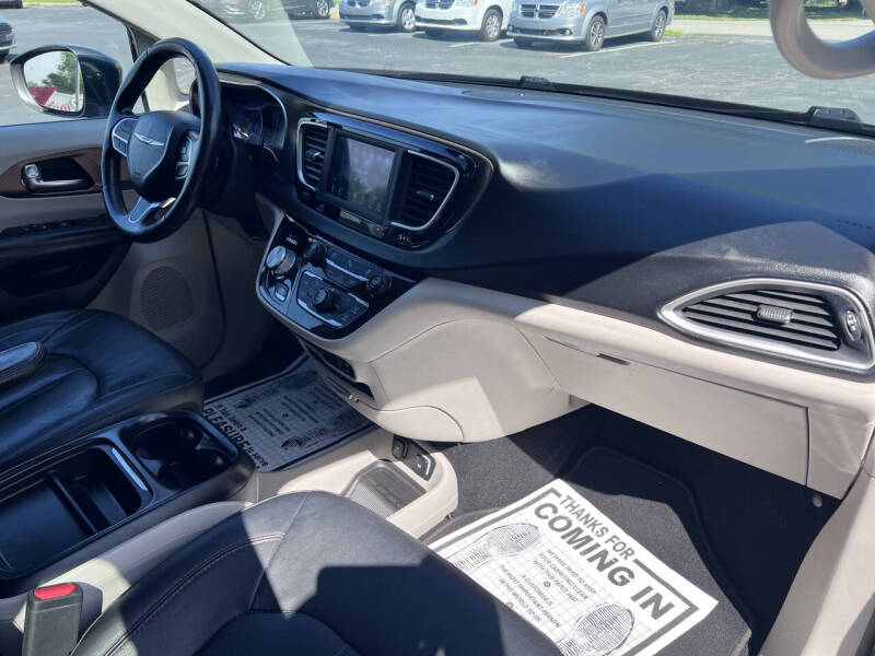 2019 Chrysler Pacifica Touring L