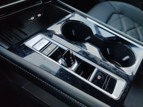 2025 Volkswagen Atlas Cross Sport SE 4Motion