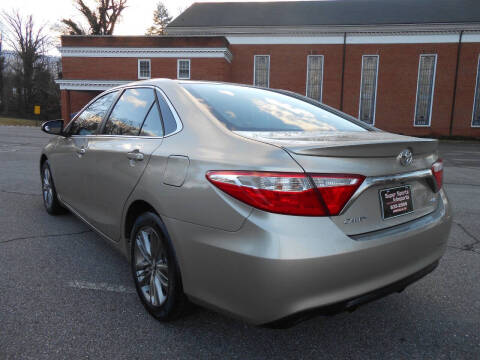 2016 Toyota Camry SE
