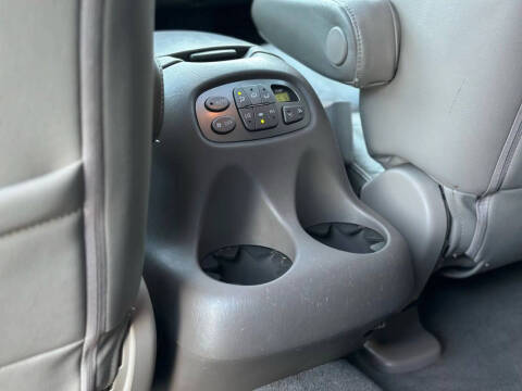 2005 Toyota Sequoia Limited