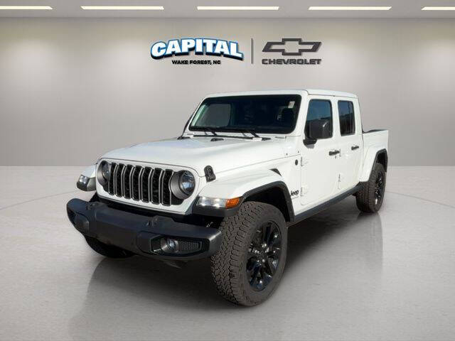 2025 Jeep Gladiator NightHawk
