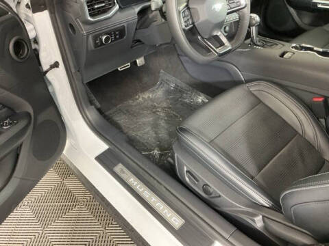 2025 Ford Mustang EcoBoost Premium