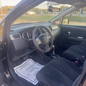 2011 Nissan Versa 1.8 S