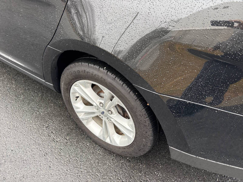 2013 Ford Taurus SEL