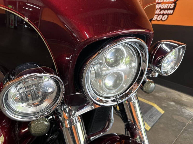 2014 Harley-Davidson FLHTCUTG - Tri Glide Ult