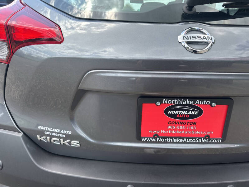2020 Nissan Kicks SR