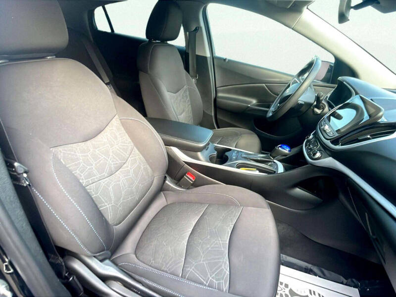 2018 Chevrolet Volt LT