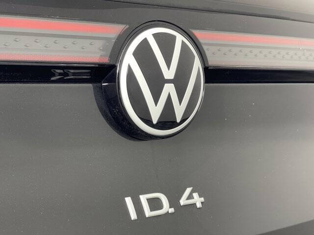 2022 Volkswagen ID.4 Pro