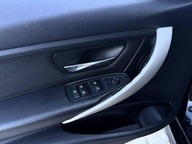 2014 BMW 3 Series 320i