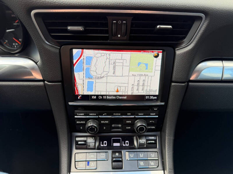 2015 Porsche 911 Carrera 4S