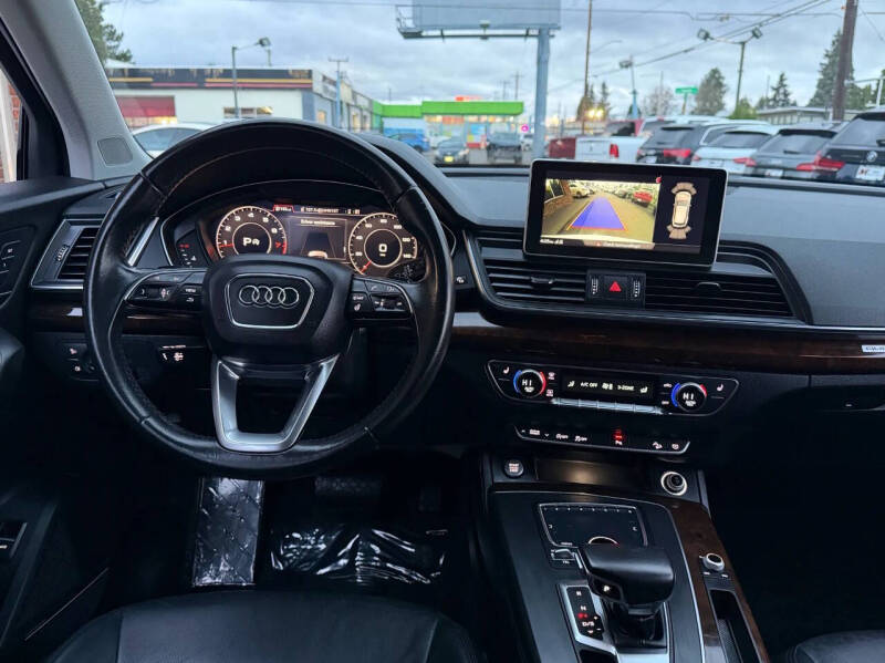 2018 Audi Q5 2.0T quattro Premium Plus